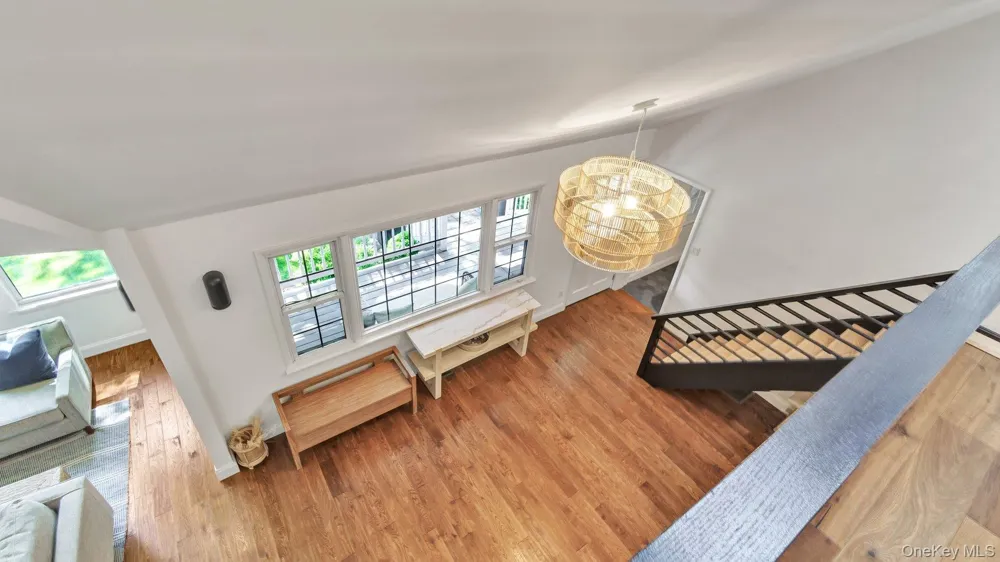18 Bay View Road Southampton, NY 11968