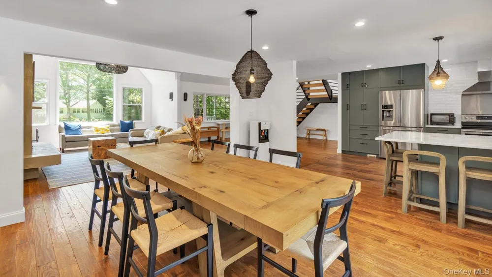18 Bay View Road Southampton, NY 11968