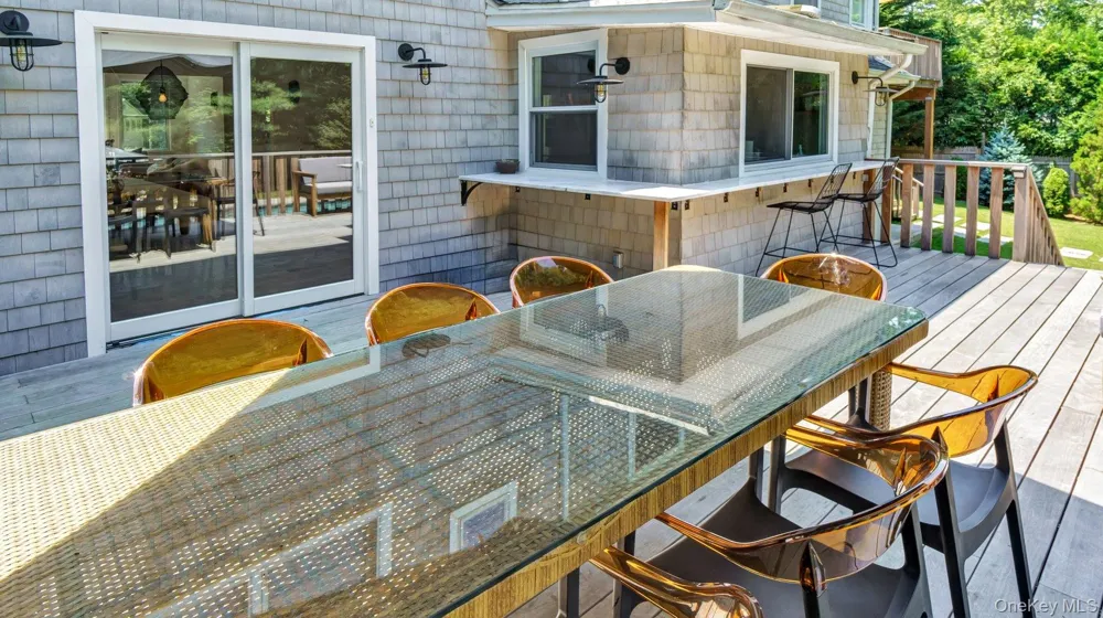 18 Bay View Road Southampton, NY 11968