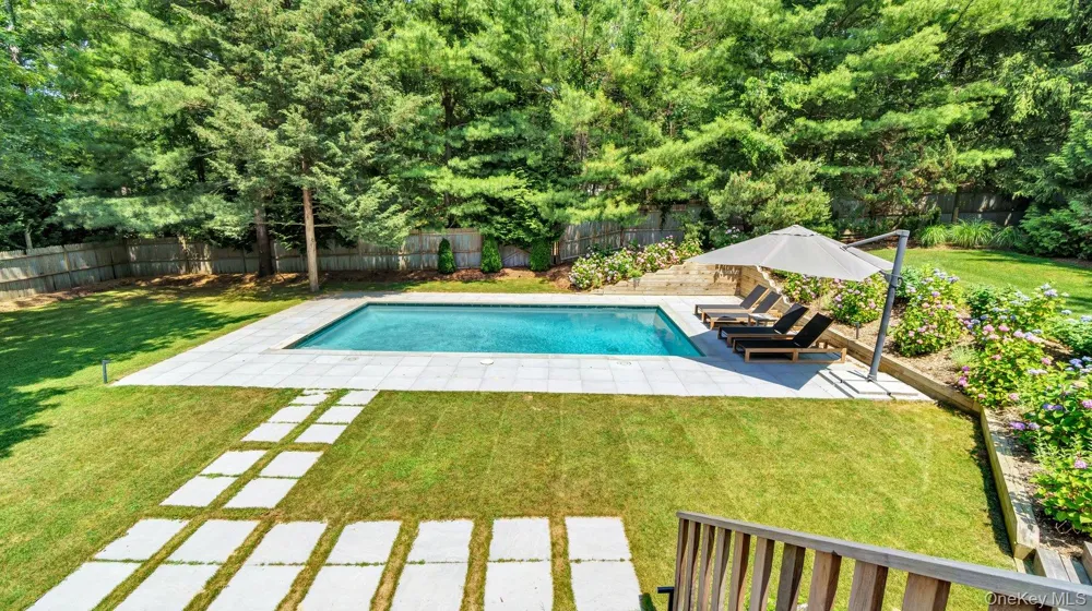 18 Bay View Road Southampton, NY 11968