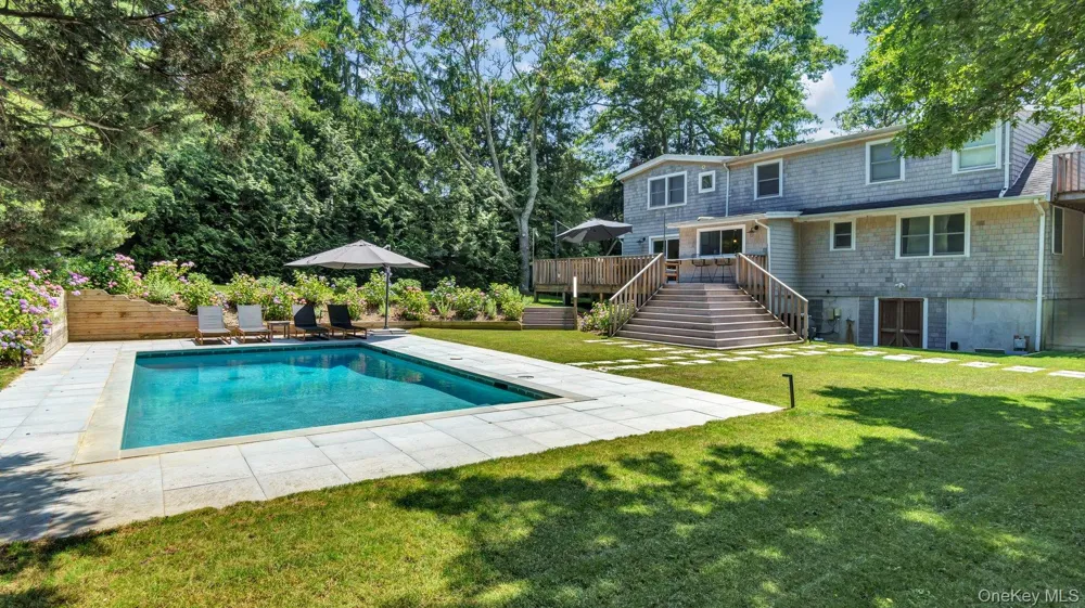 18 Bay View Road Southampton, NY 11968