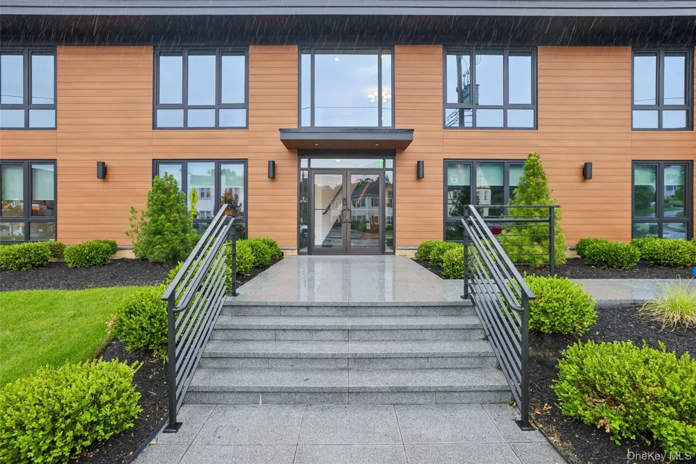 325 Manville Road #102 Pleasantville, NY 10570