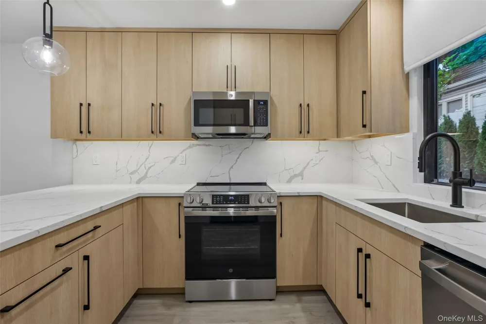 325 Manville Road #102 Pleasantville, NY 10570
