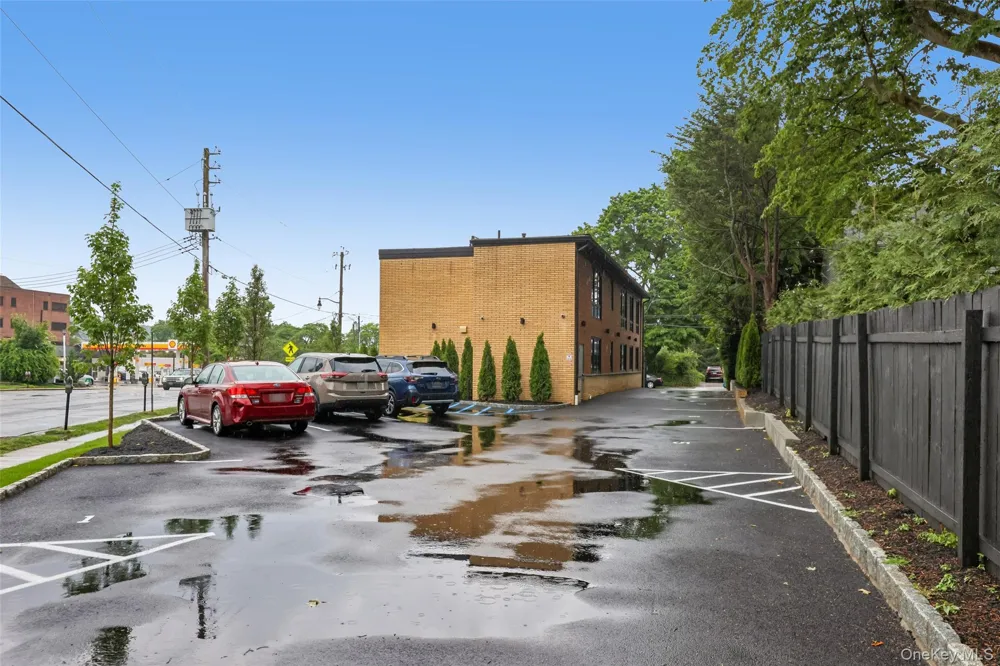 325 Manville Road #102 Pleasantville, NY 10570