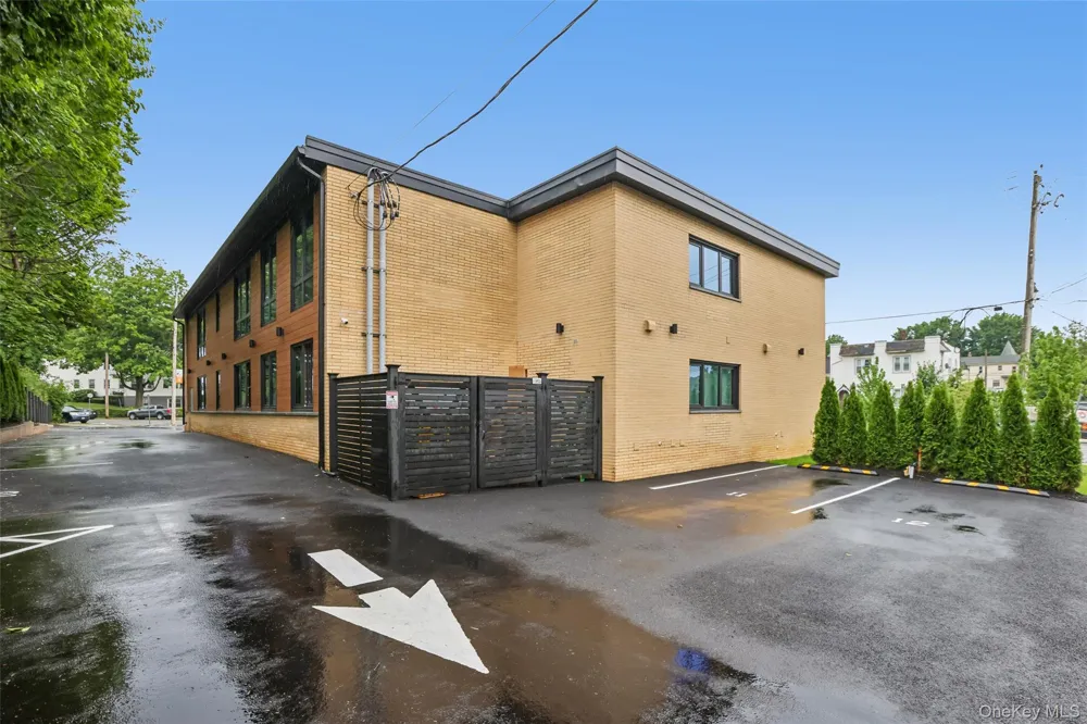325 Manville Road #102 Pleasantville, NY 10570