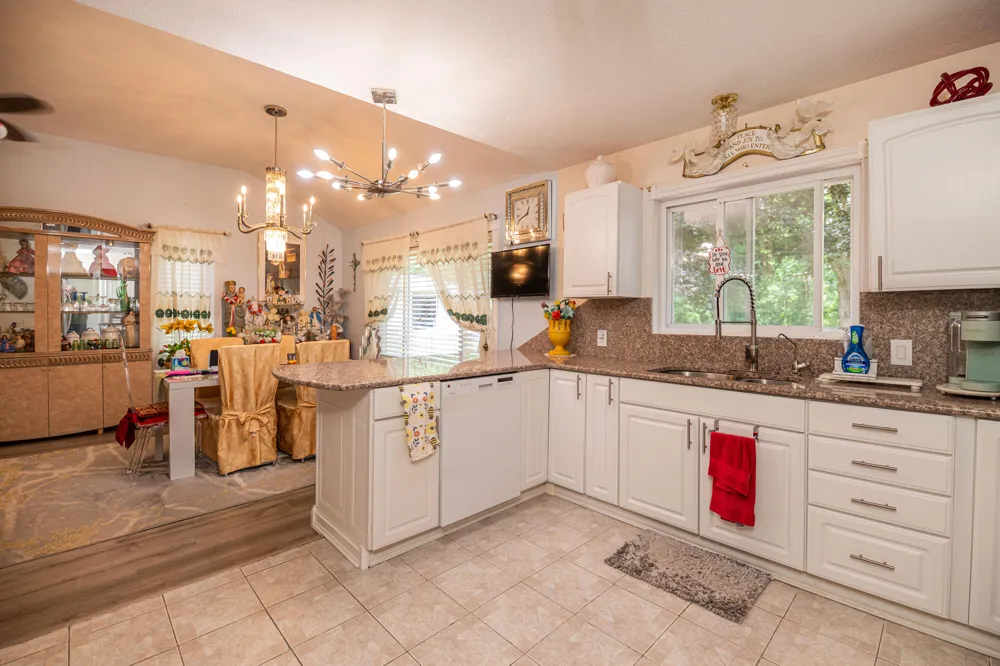 989 McCabe Avenue NE Ada Township, MI 49301