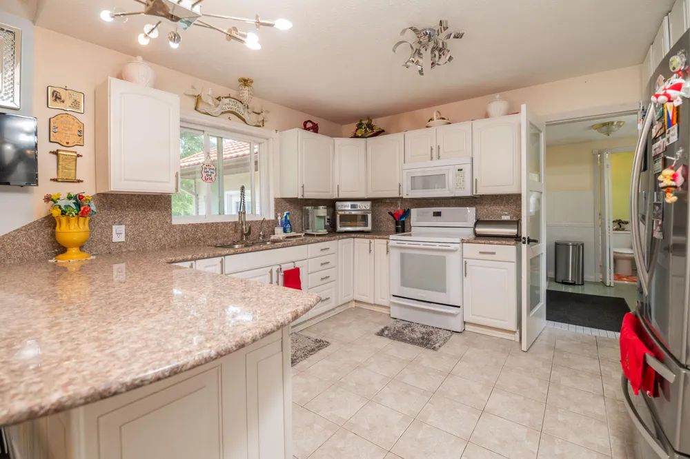 989 McCabe Avenue NE Ada Township, MI 49301