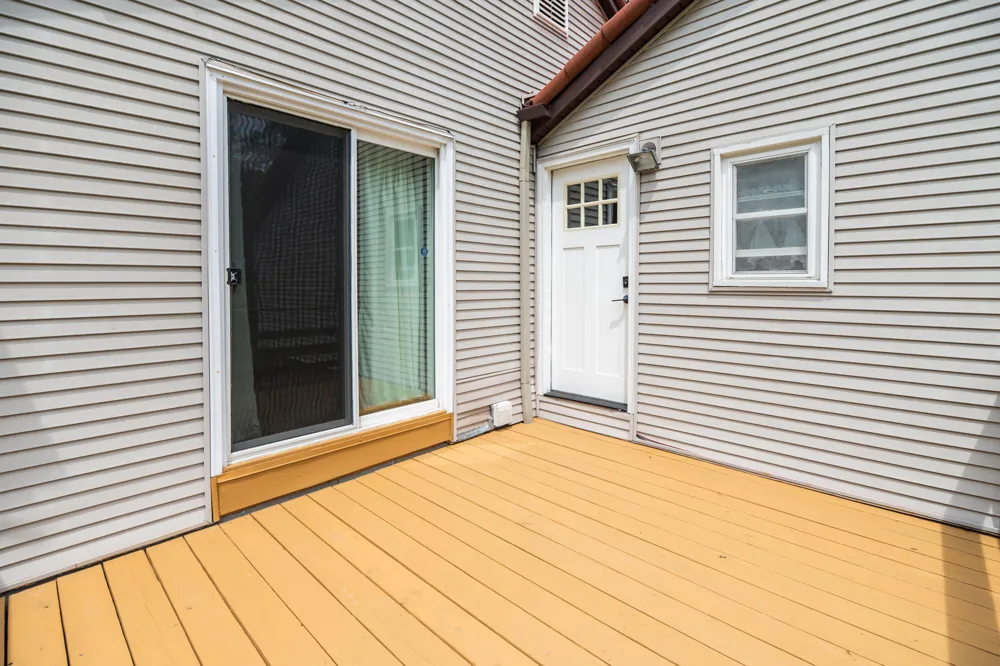 989 McCabe Avenue NE Ada Township, MI 49301