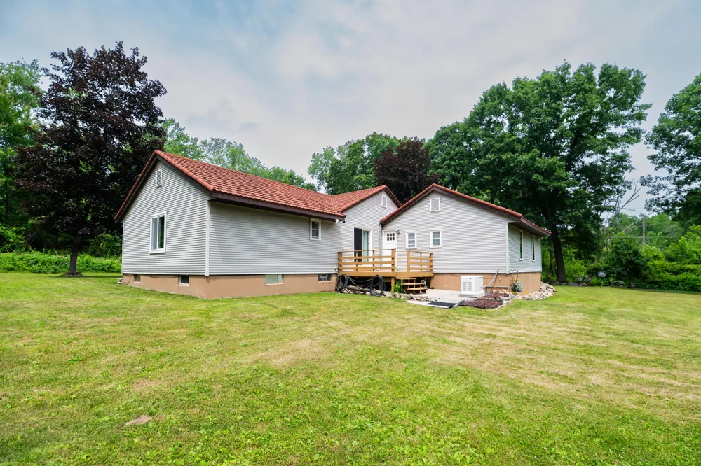 989 McCabe Avenue NE Ada Township, MI 49301