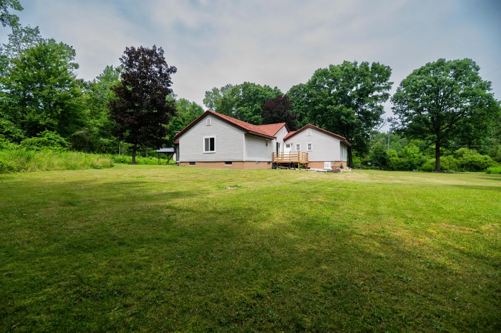 989 McCabe Avenue NE Ada Township, MI 49301