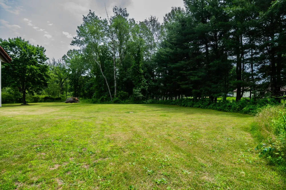 989 McCabe Avenue NE Ada Township, MI 49301