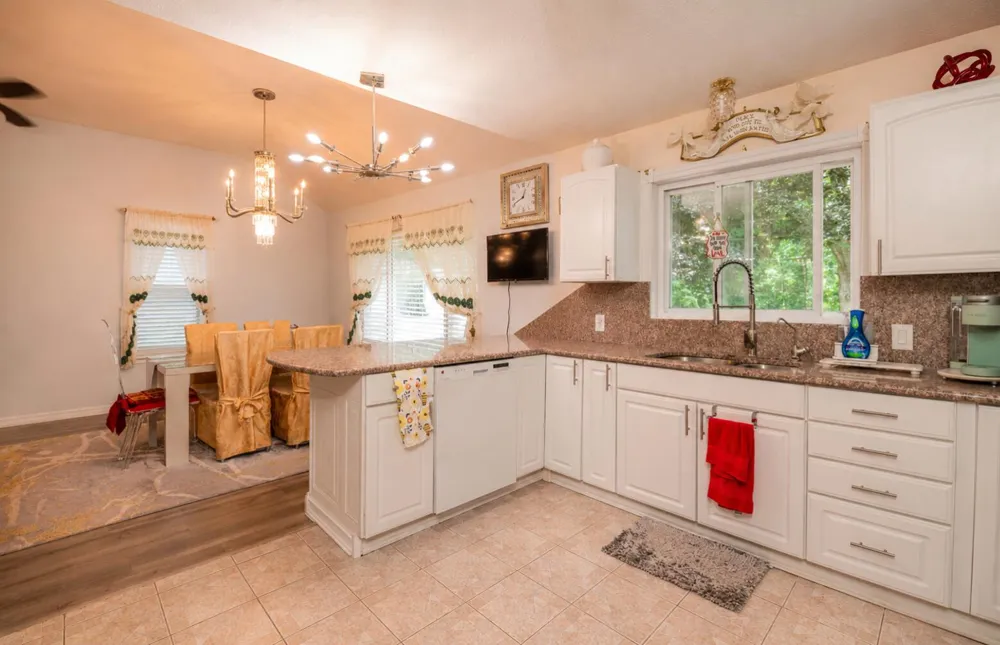 989 McCabe Avenue NE Ada Township, MI 49301