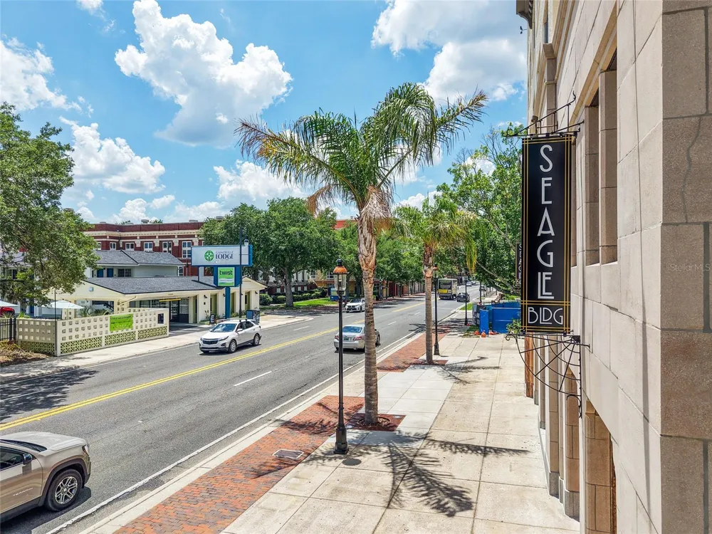 408 W UNIVERSITY AVENUE #7B Gainesville, FL 32601