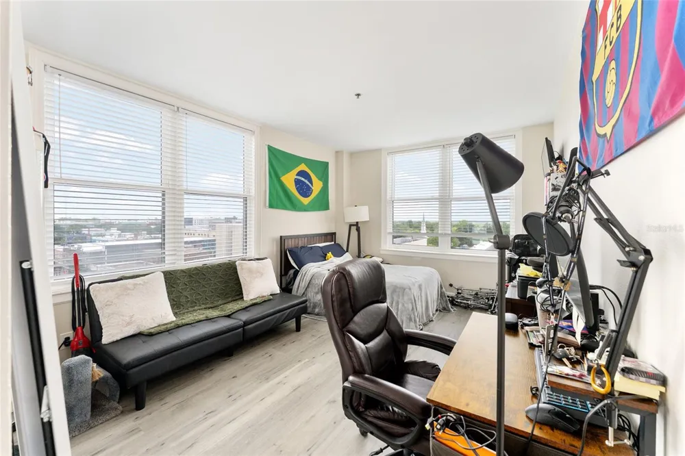 408 W UNIVERSITY AVENUE #7B Gainesville, FL 32601