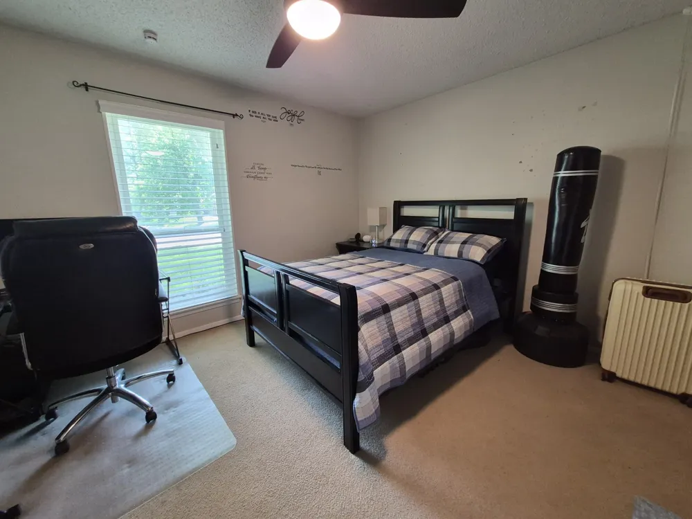 405 W Lindenwood Lane Hewitt, TX 76643