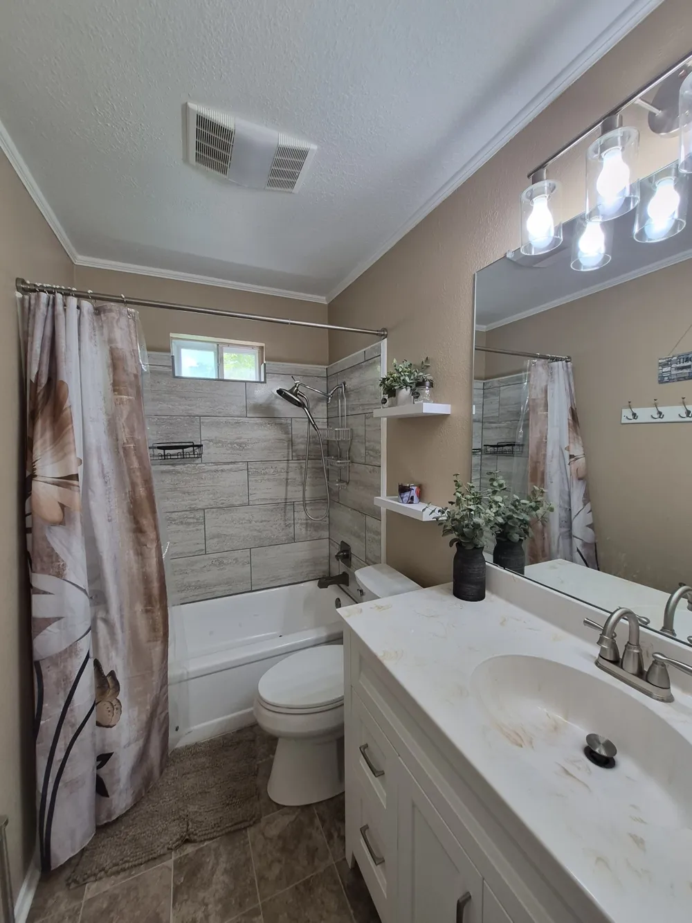 405 W Lindenwood Lane Hewitt, TX 76643