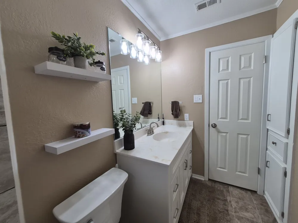 405 W Lindenwood Lane Hewitt, TX 76643