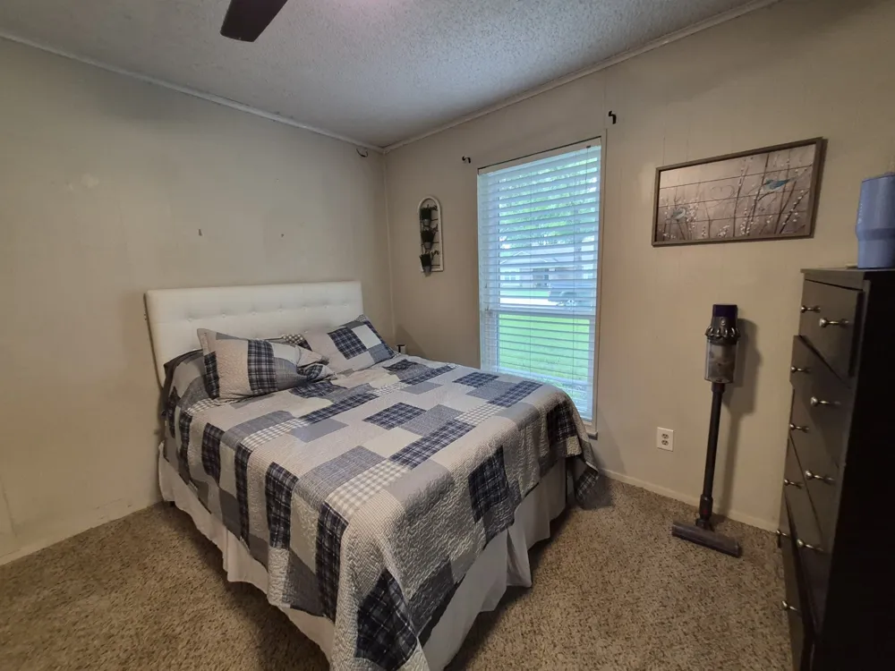 405 W Lindenwood Lane Hewitt, TX 76643