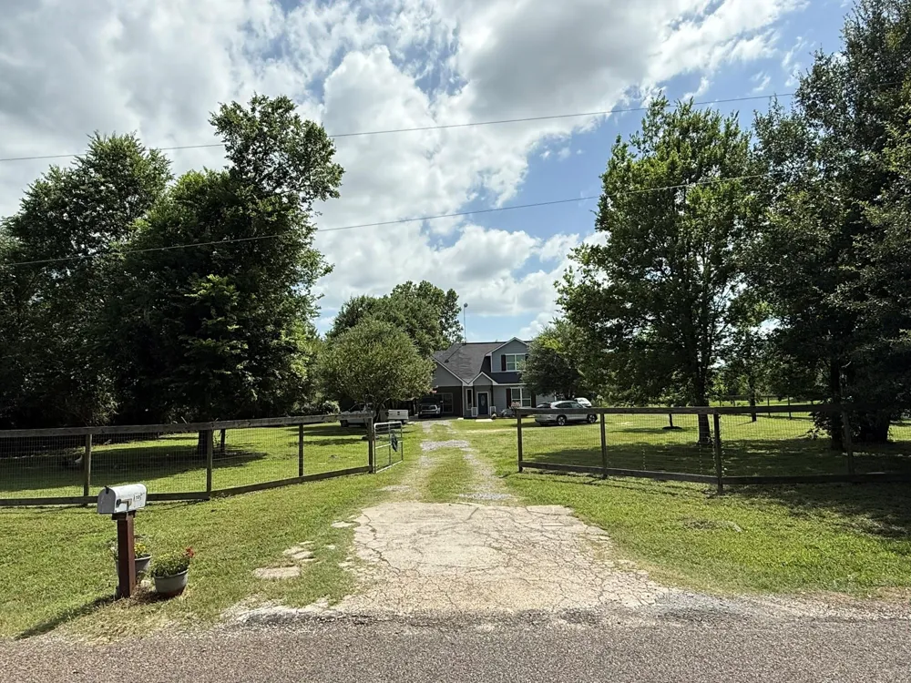 8380 Shady Lane Bryan, TX 77808