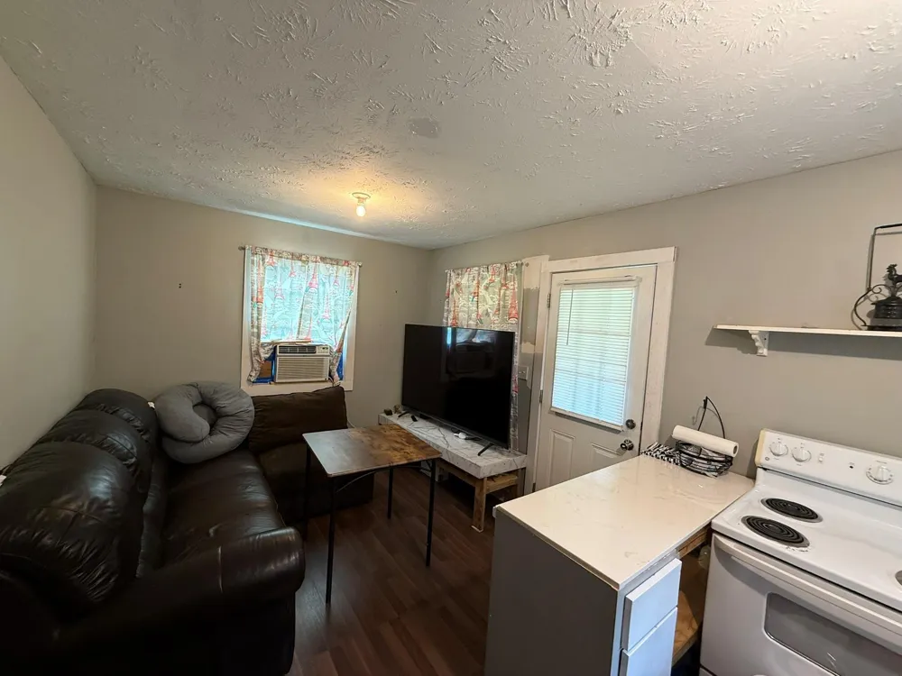 8380 Shady Lane Bryan, TX 77808