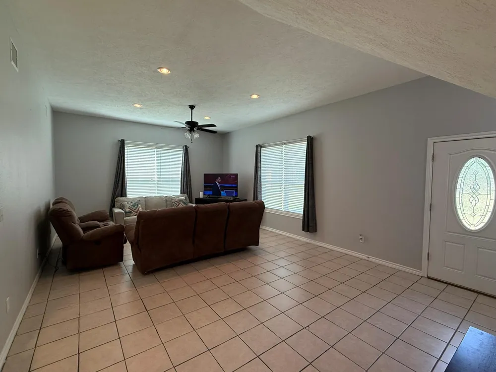 8380 Shady Lane Bryan, TX 77808