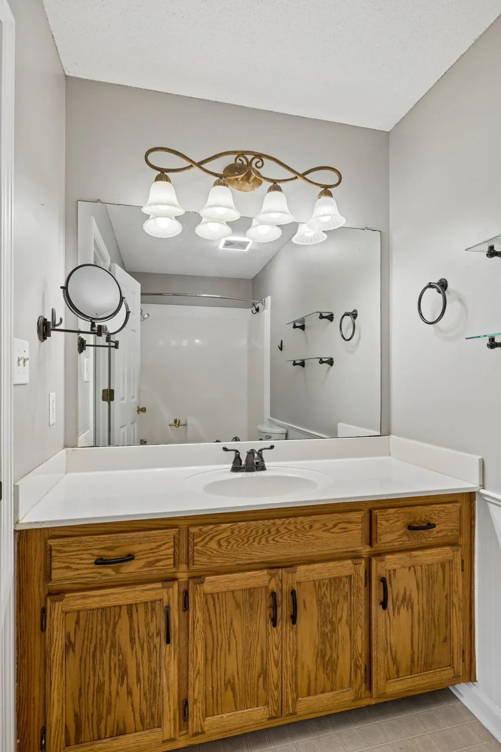 1007 Copper Kettle Cir Pleasant View, TN 37146