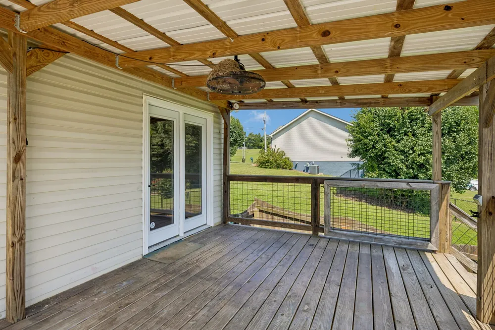 1007 Copper Kettle Cir Pleasant View, TN 37146