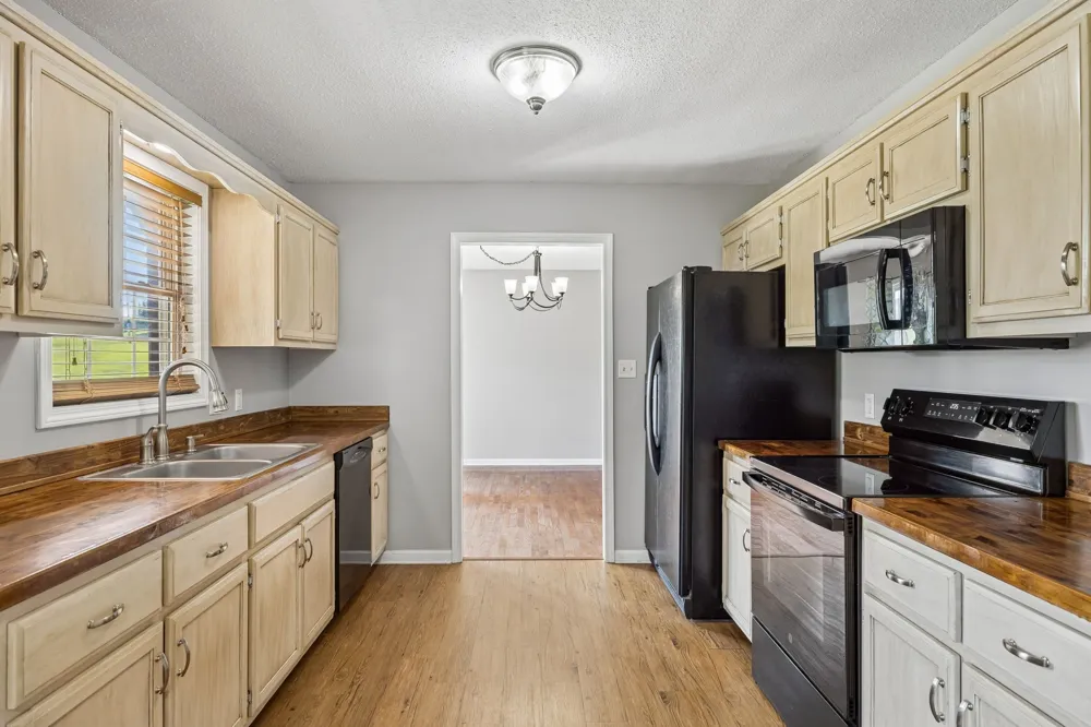 1007 Copper Kettle Cir Pleasant View, TN 37146