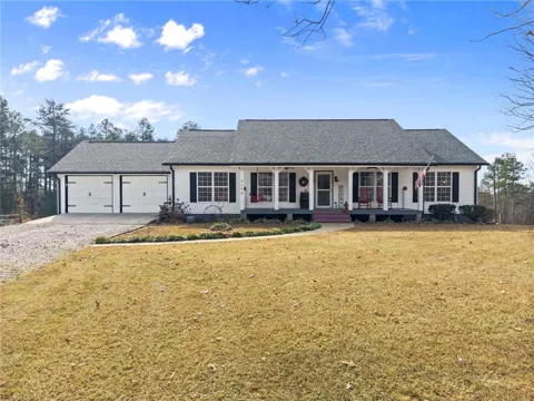 4264 Highway 105