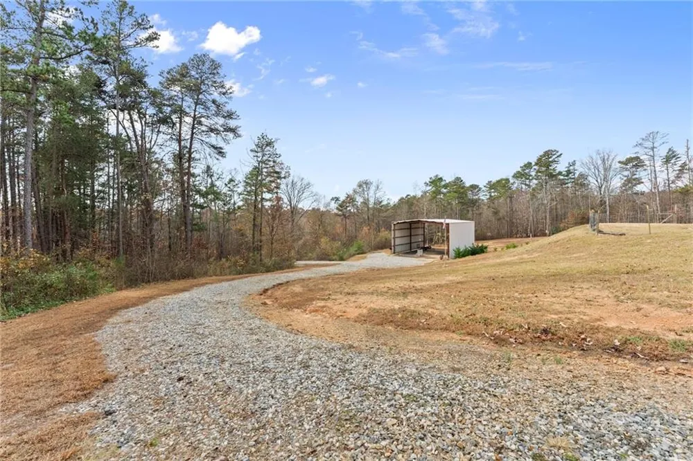 4264 Highway 105 Baldwin, GA 30511
