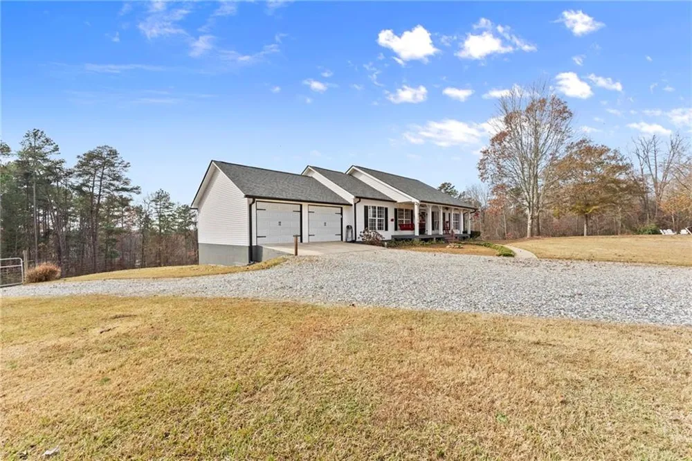 4264 Highway 105 Baldwin, GA 30511