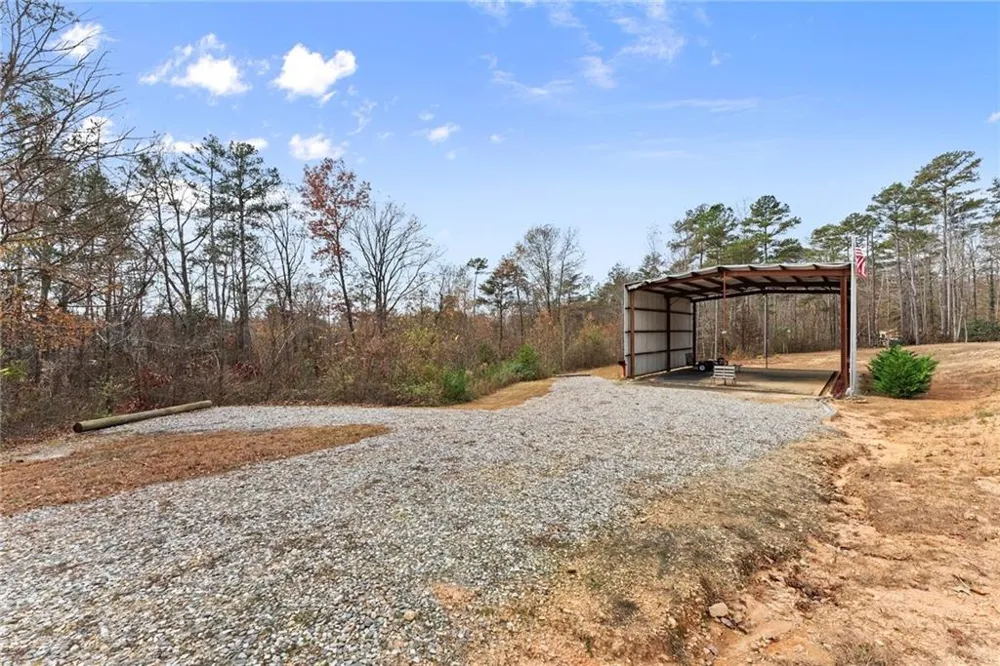 4264 Highway 105 Baldwin, GA 30511