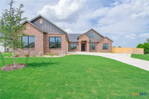 1813 Dorian Drive