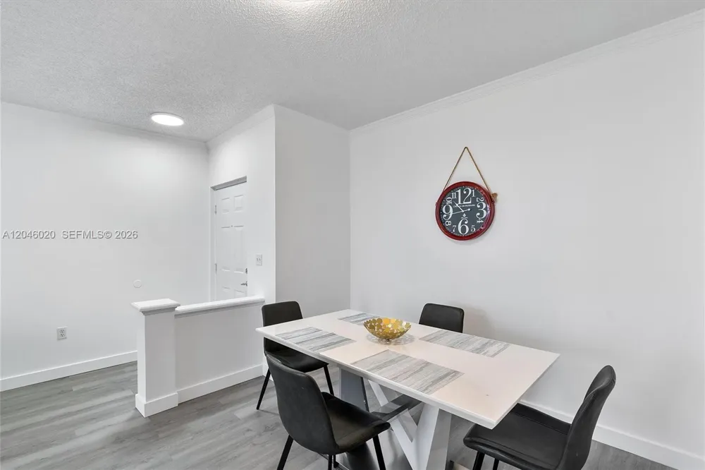 17100 Bay Rd #1717 Sunny Isles Beach, FL 33160