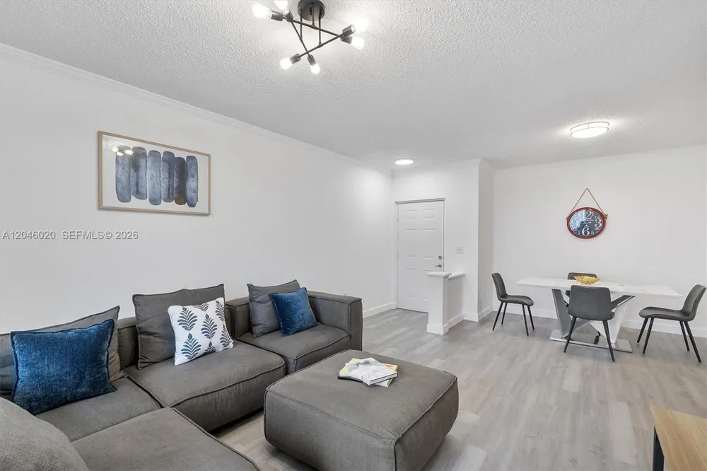 17100 Bay Rd #1717 Sunny Isles Beach, FL 33160