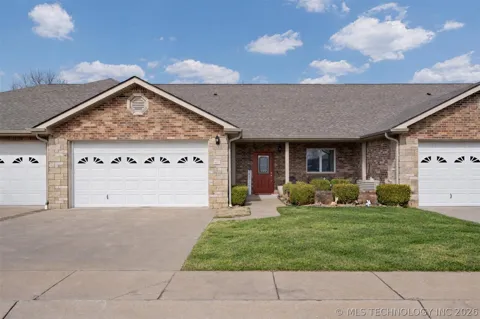 607 St Andrews Circle