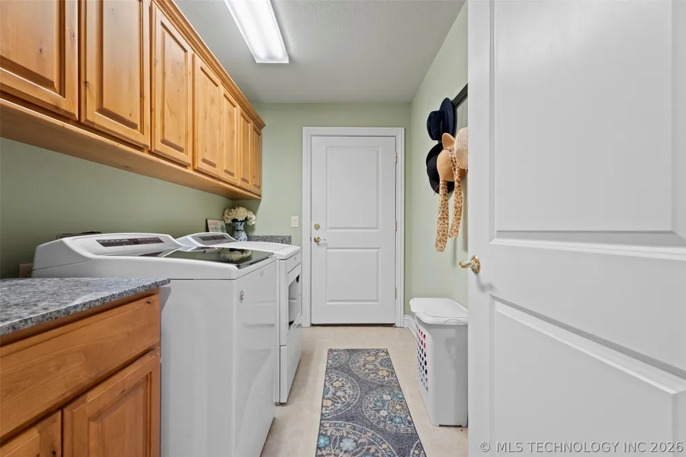 607 St Andrews Circle Grove, OK 74344