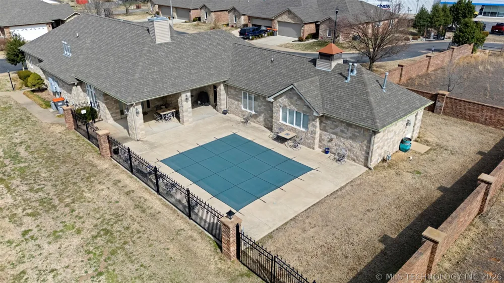 607 St Andrews Circle Grove, OK 74344