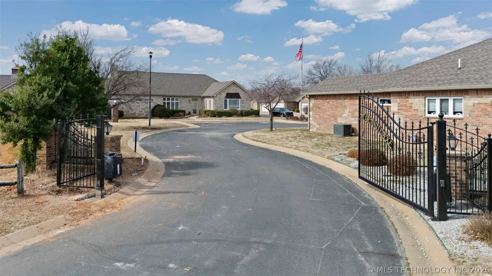 607 St Andrews Circle Grove, OK 74344