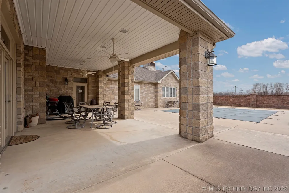 607 St Andrews Circle Grove, OK 74344