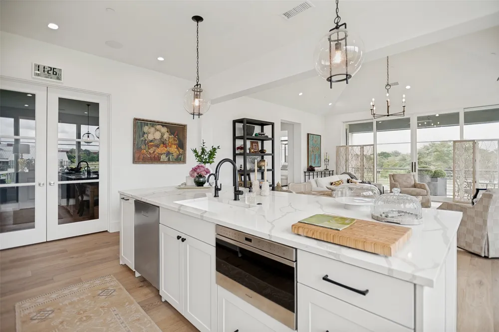 320 O Connor Ridge Boulevard #21 Irving, TX 75038