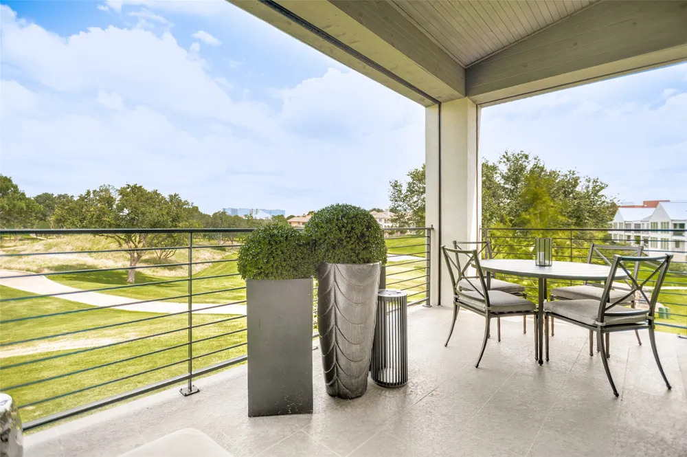 320 O Connor Ridge Boulevard #21 Irving, TX 75038