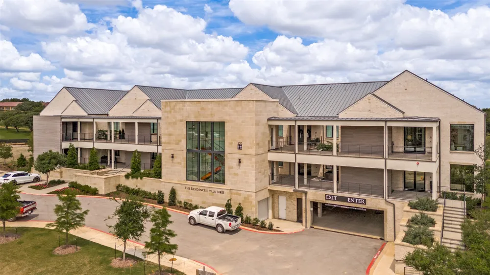 320 O Connor Ridge Boulevard #21 Irving, TX 75038