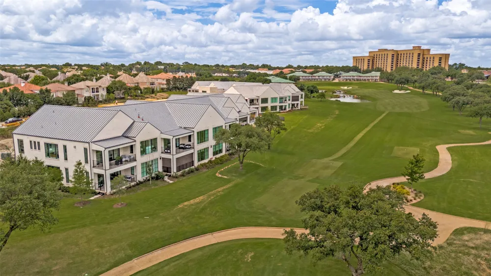 320 O Connor Ridge Boulevard #21 Irving, TX 75038