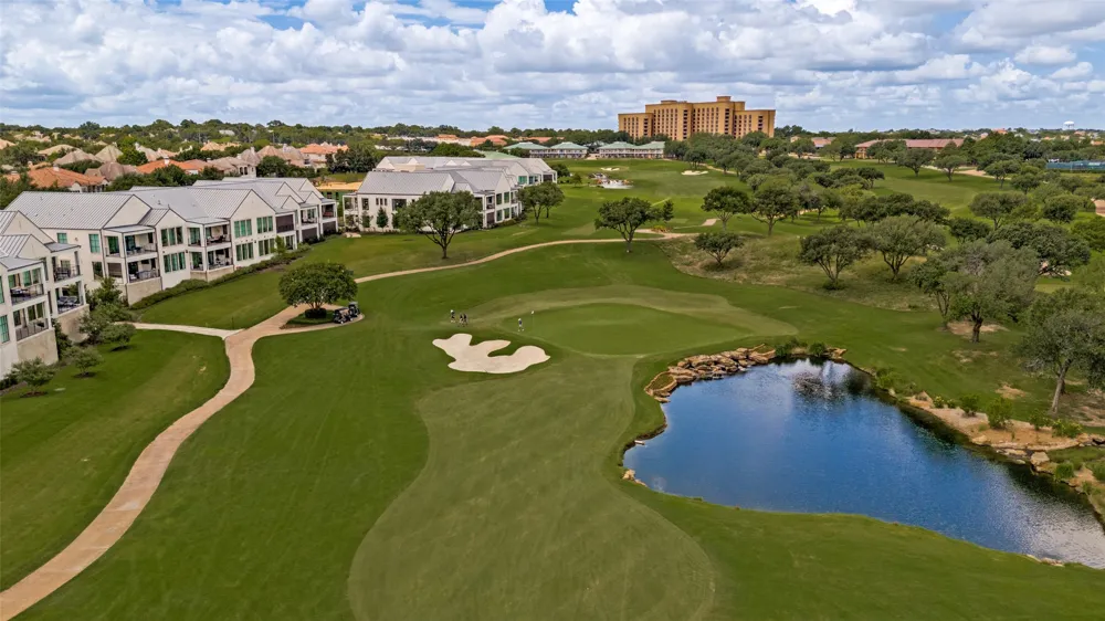 320 O Connor Ridge Boulevard #21 Irving, TX 75038