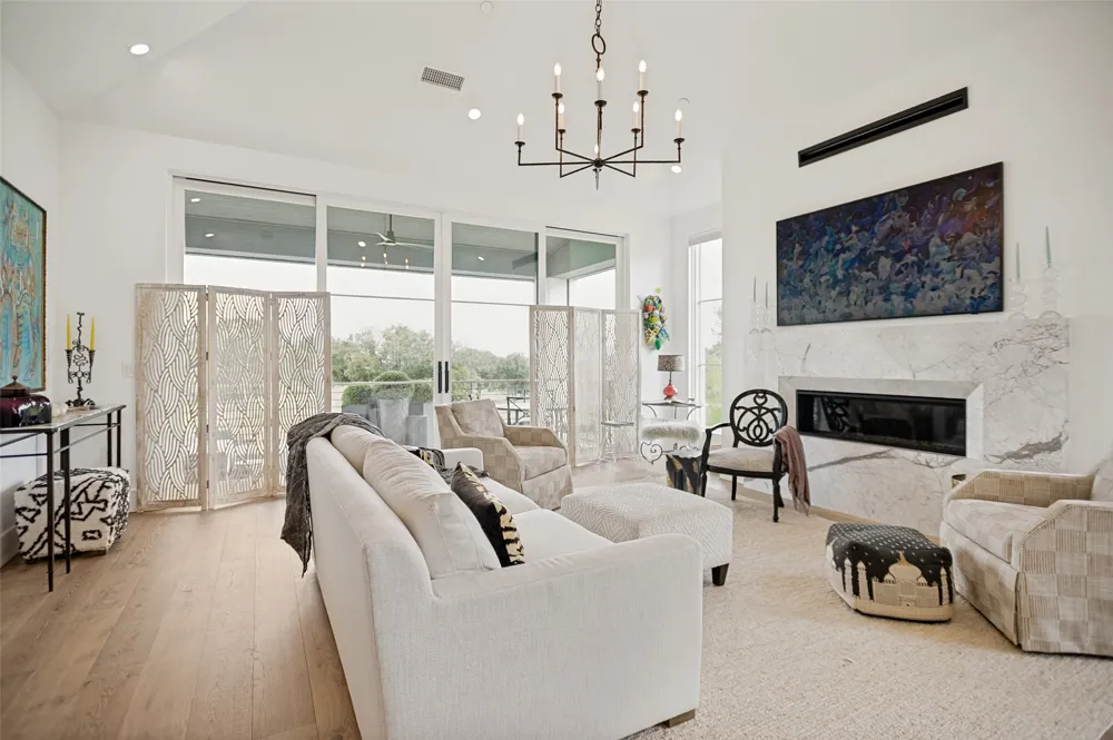 320 O Connor Ridge Boulevard #21 Irving, TX 75038