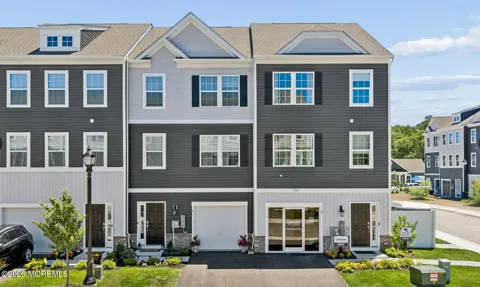 14 Forest Park Drive