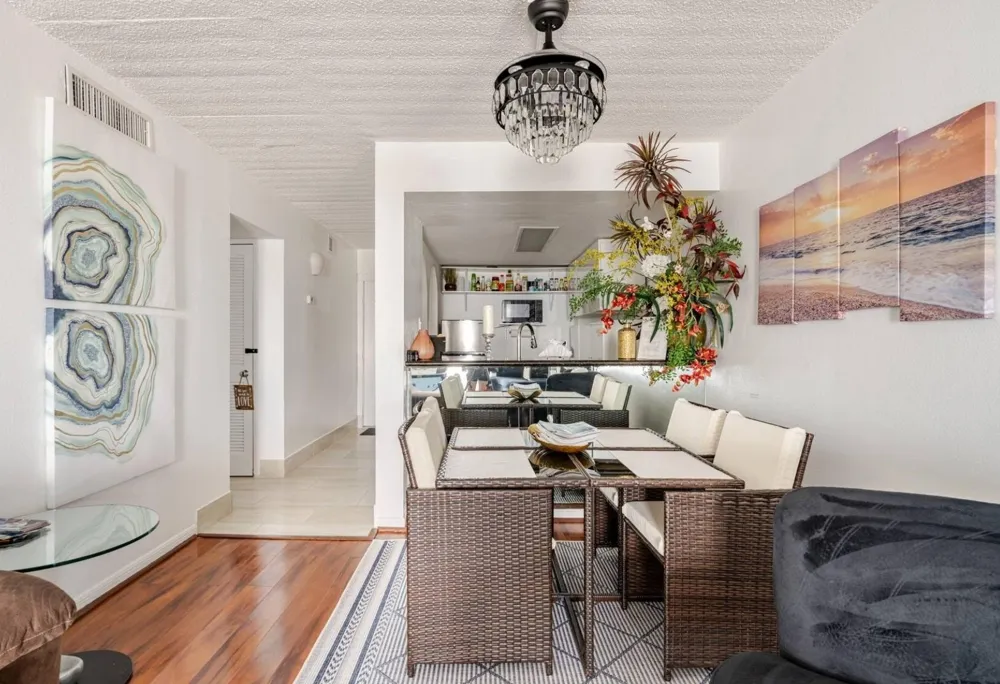 7310 Seawall Boulevard #309 Galveston, TX 77551