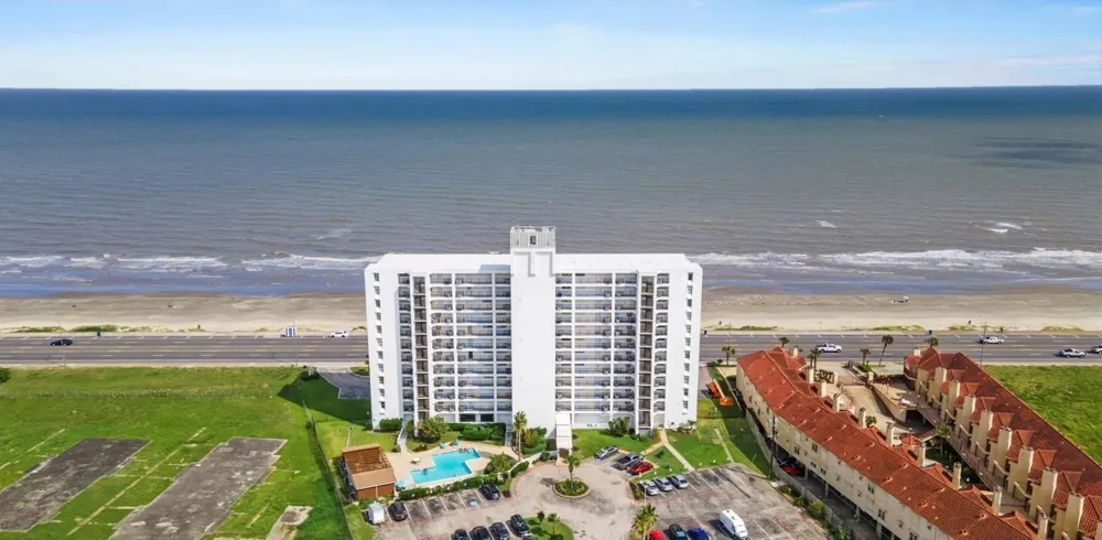 7310 Seawall Boulevard #309 Galveston, TX 77551