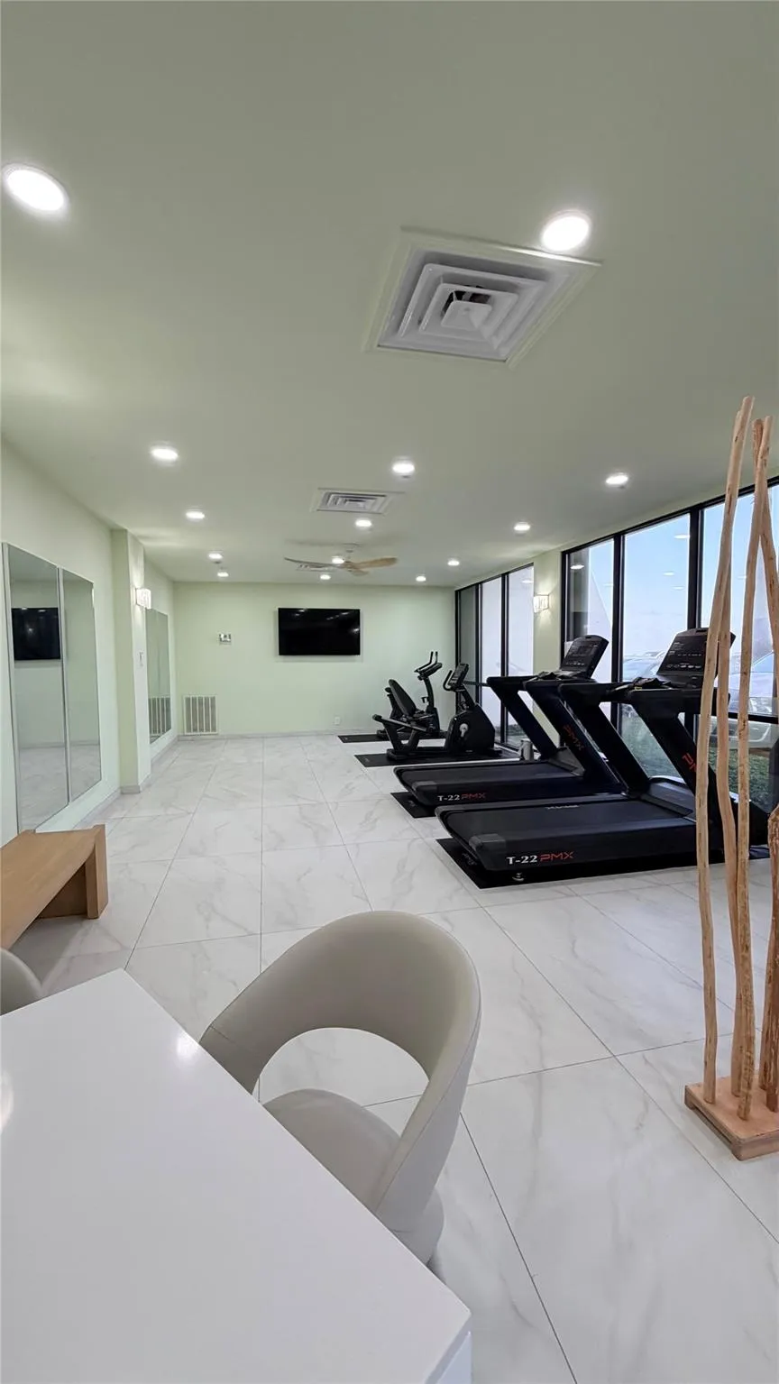 7310 Seawall Boulevard #309 Galveston, TX 77551
